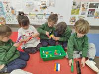 Proyectos STEAM y actividades manipulativas